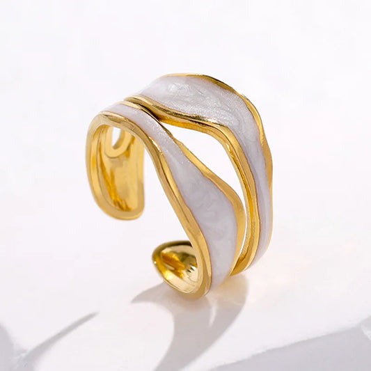 Gold White Star Dust Ring | Front View